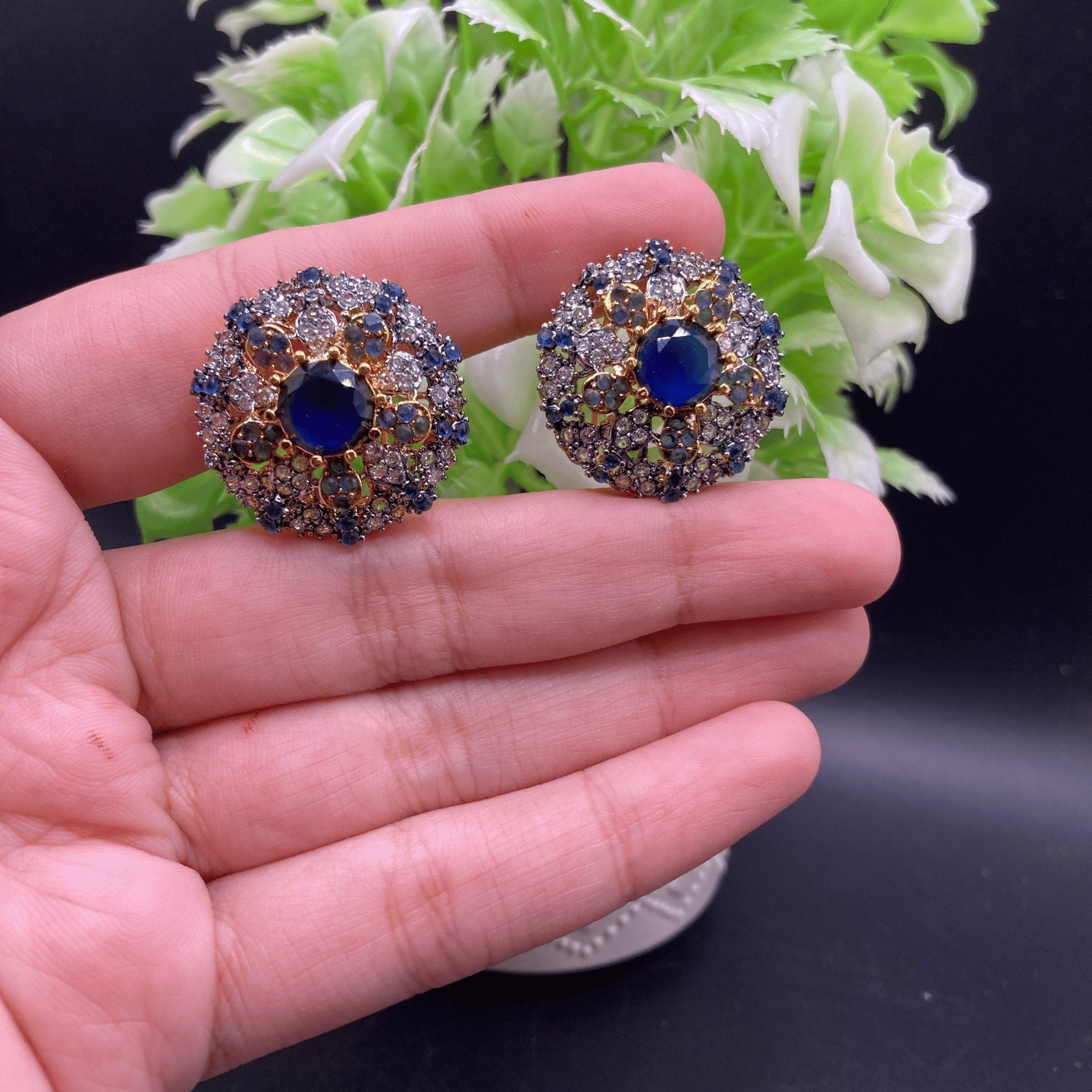 Sparkling Jarao Studs
