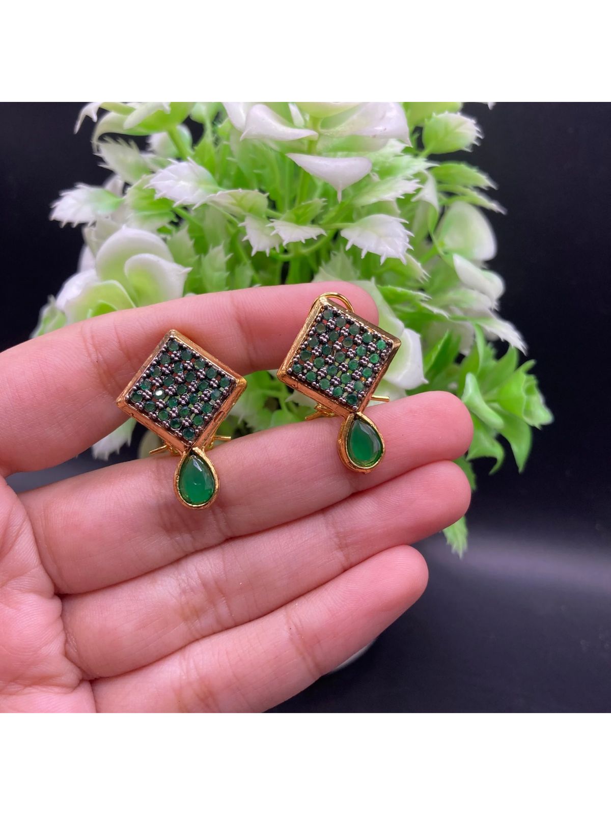 Jarao Studs