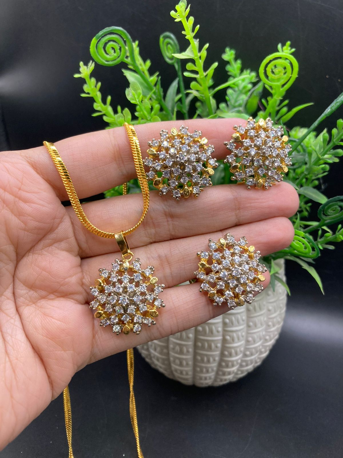 22k dipped diamond set