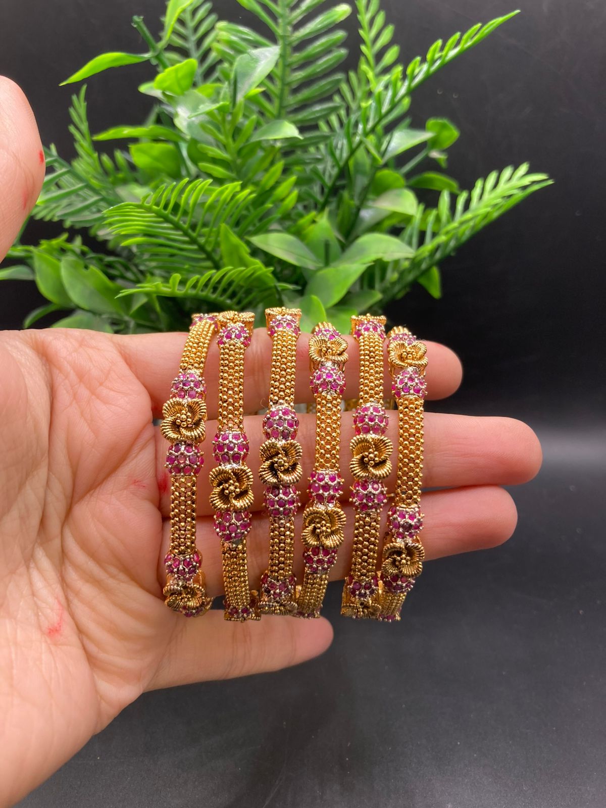 Jarao bangles set