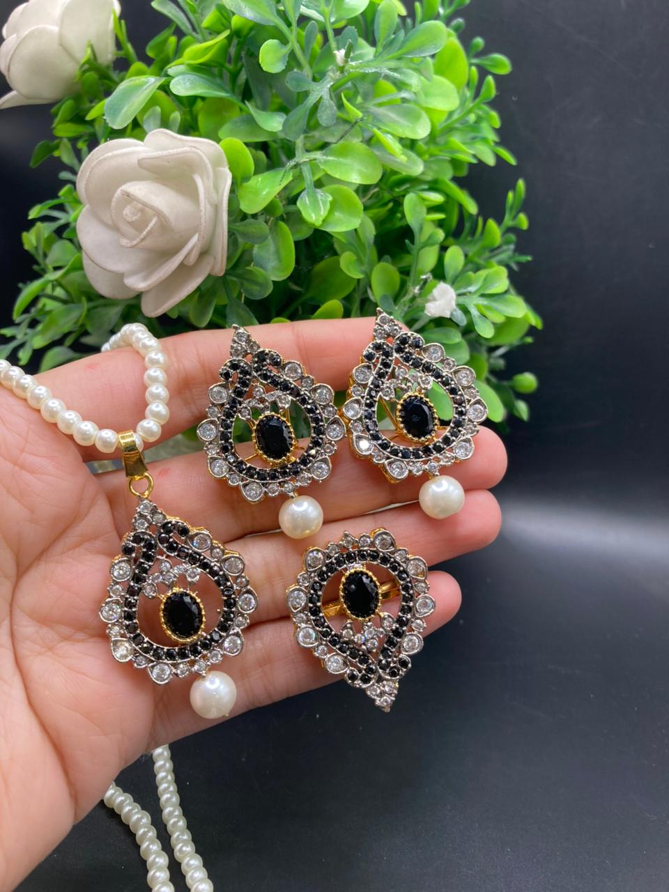 22k dipped petal set
