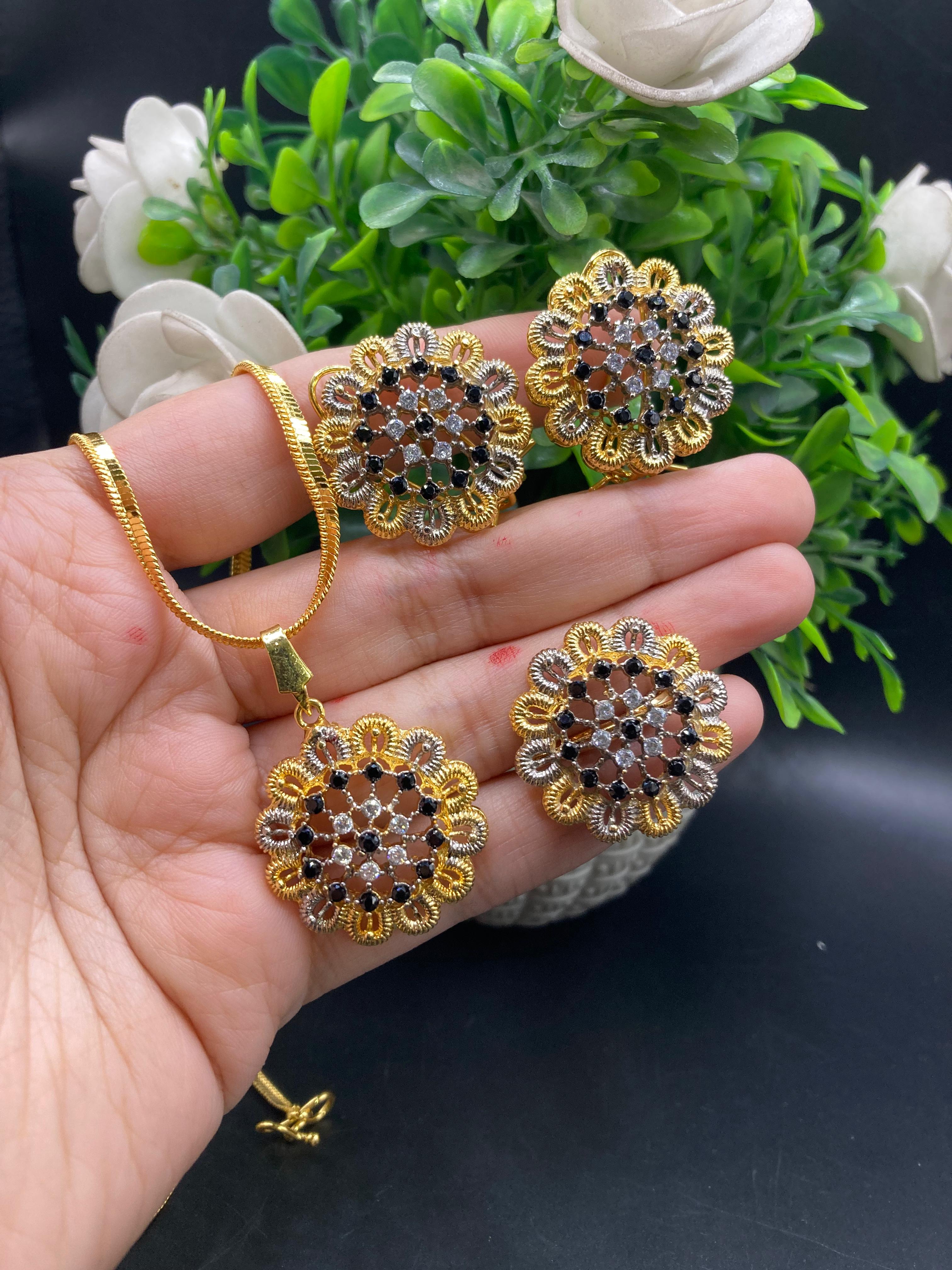 Two toned Gold plated set