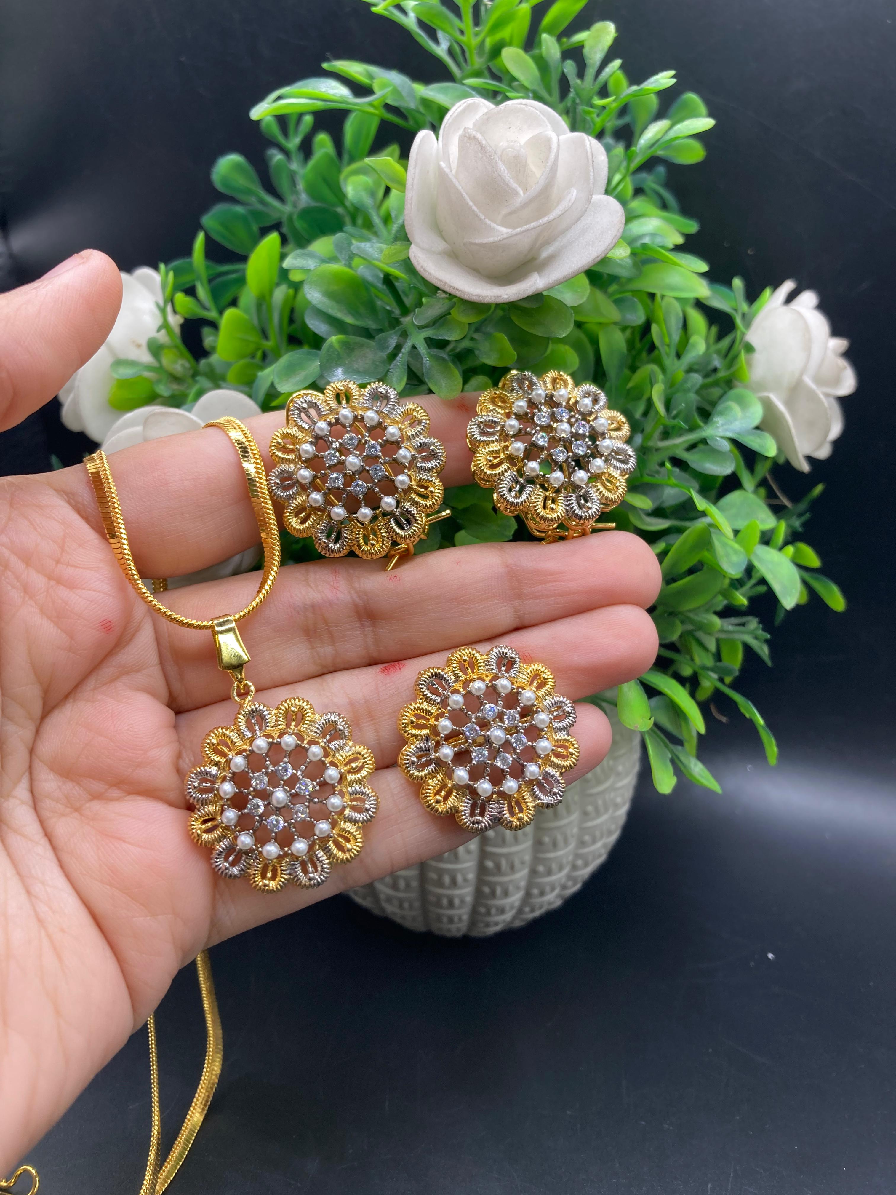 Two toned Gold plated set