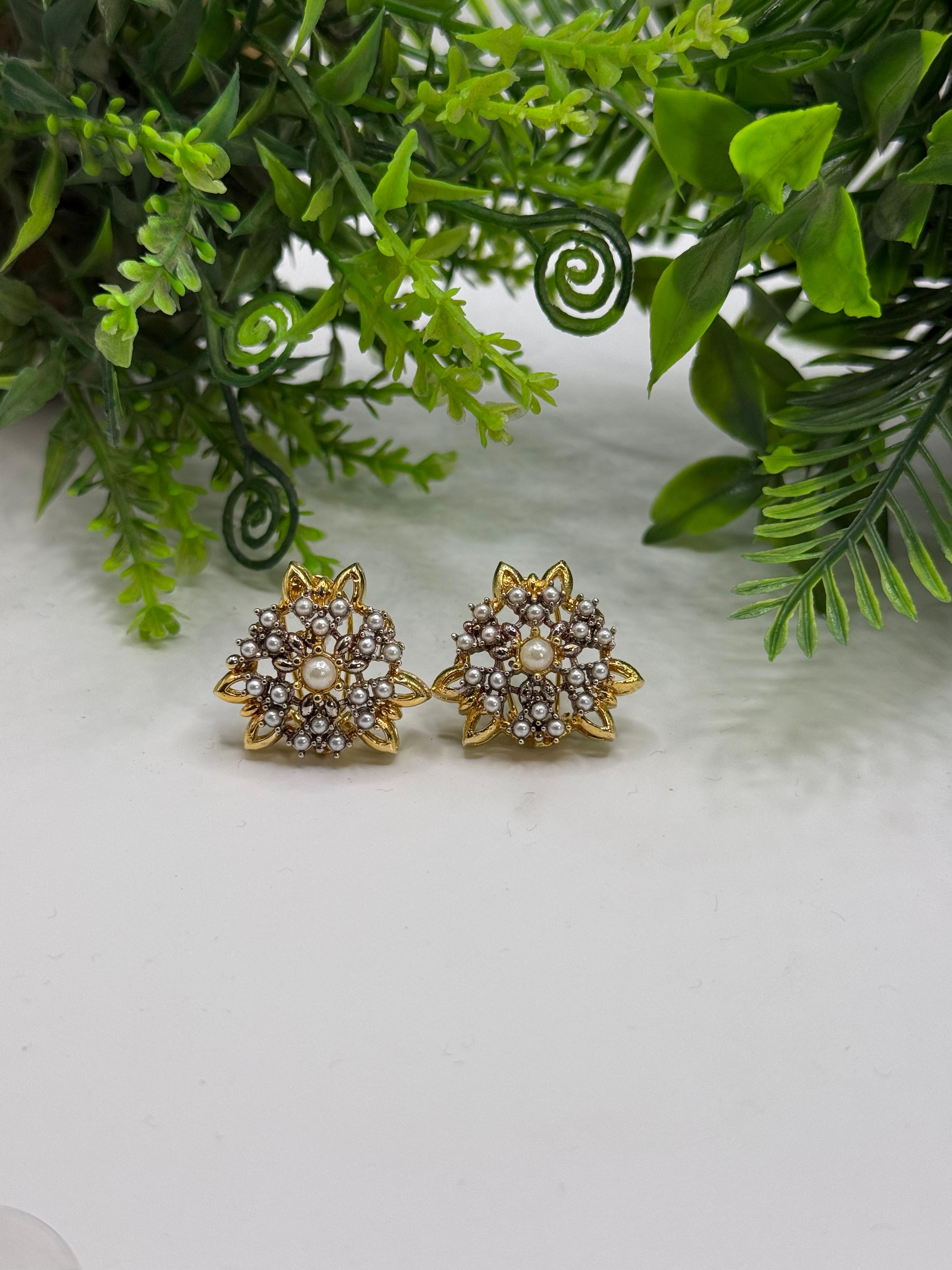 Zircon studs