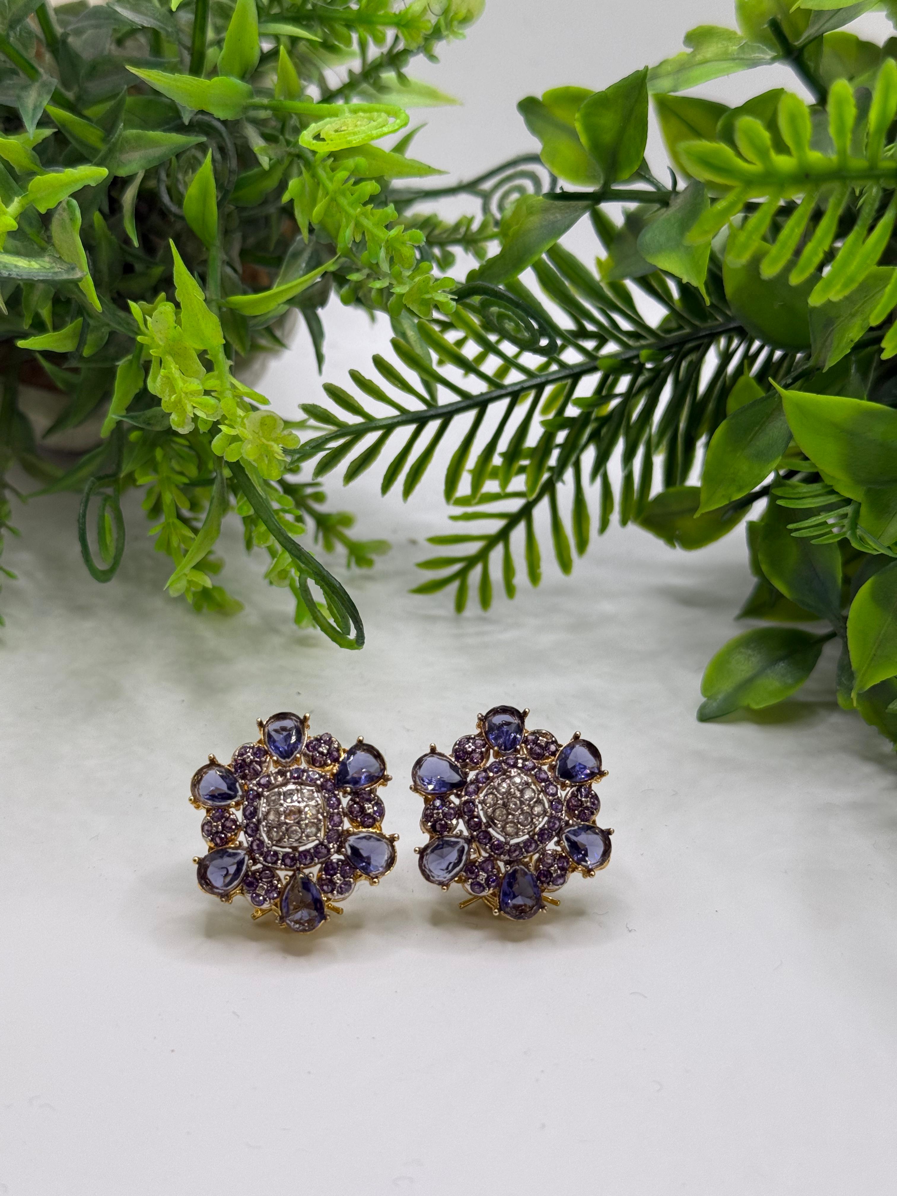 Floral jarao studs