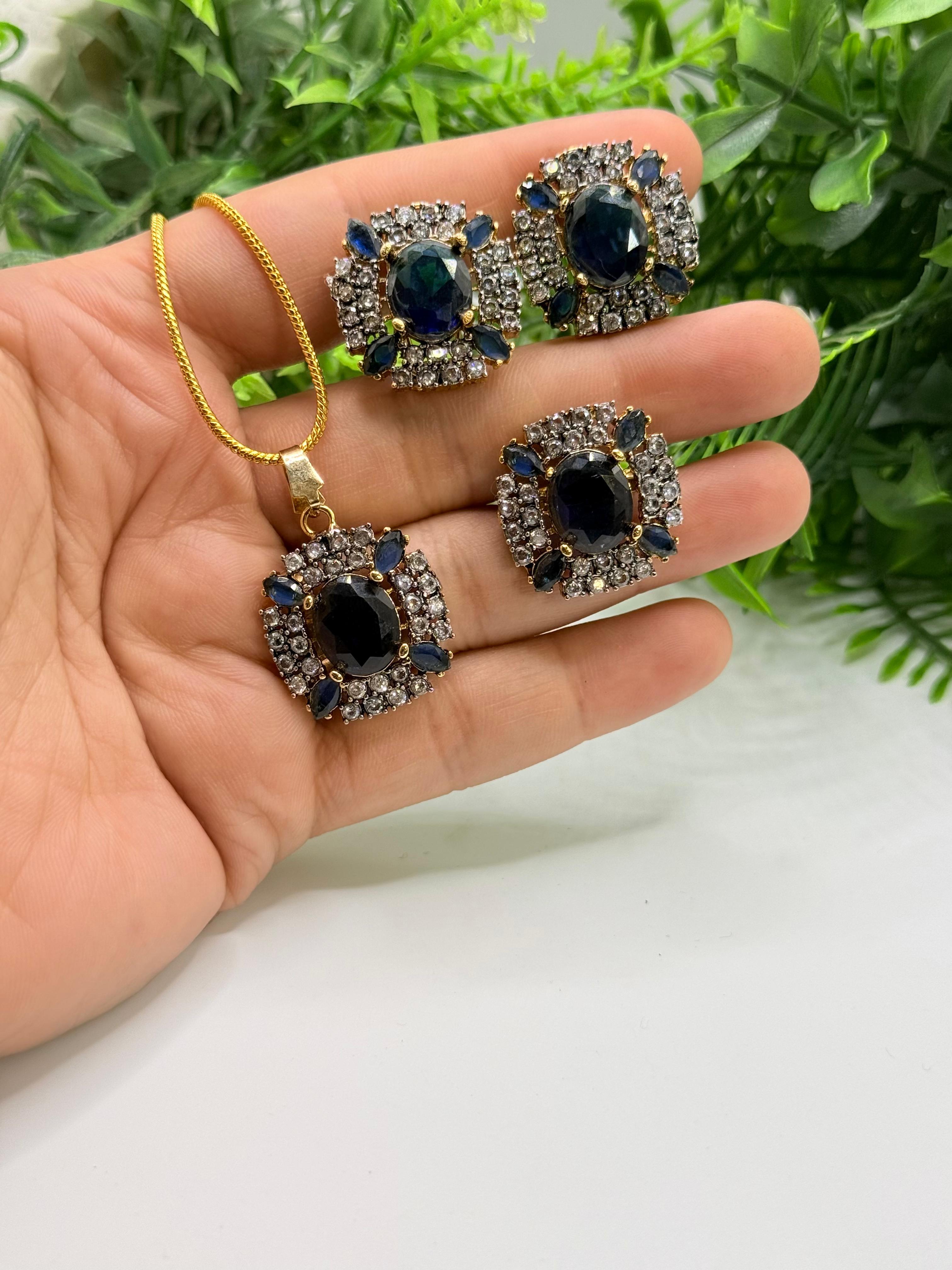 Designer combo set