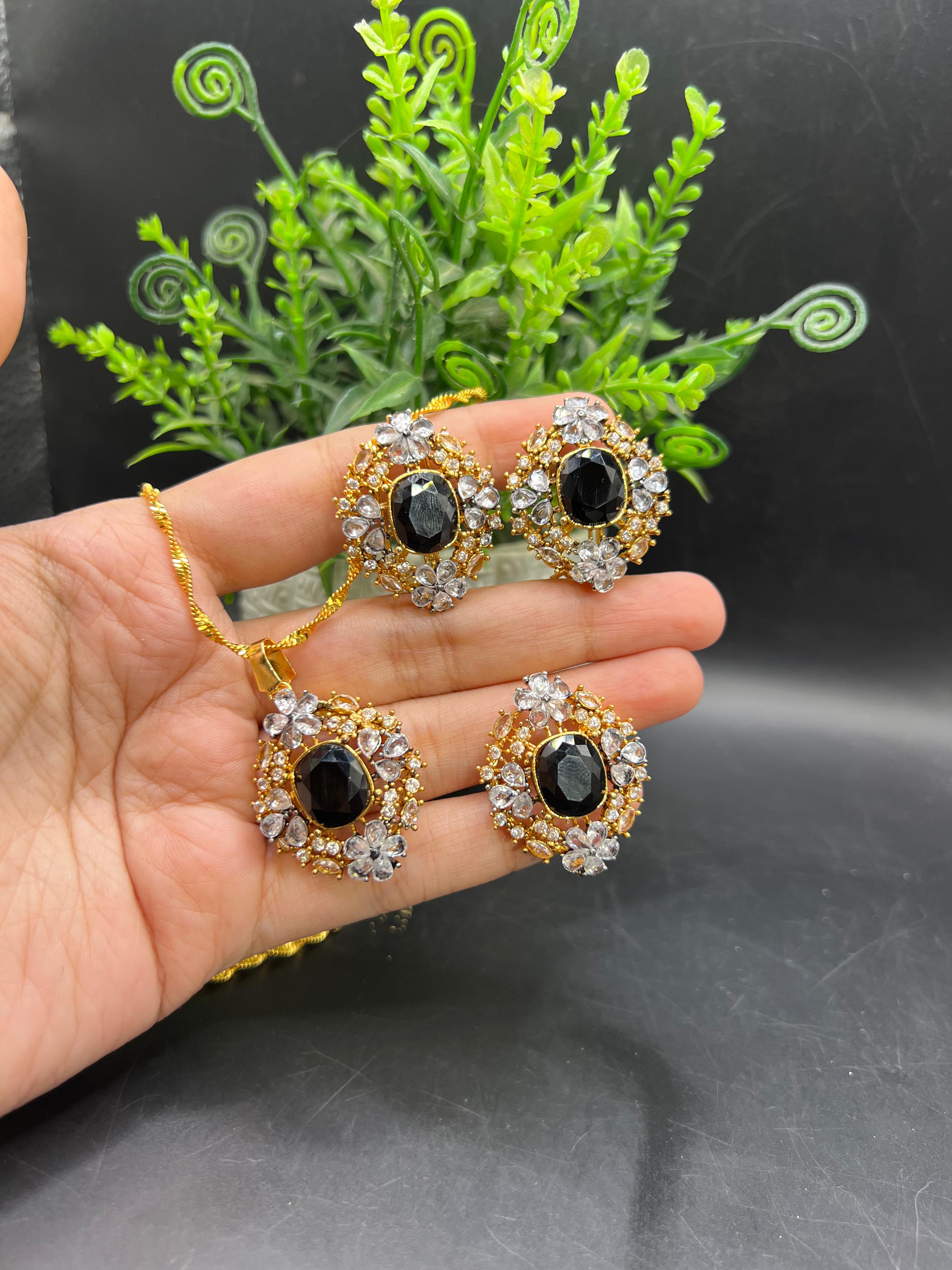 Oval glow jewelry set