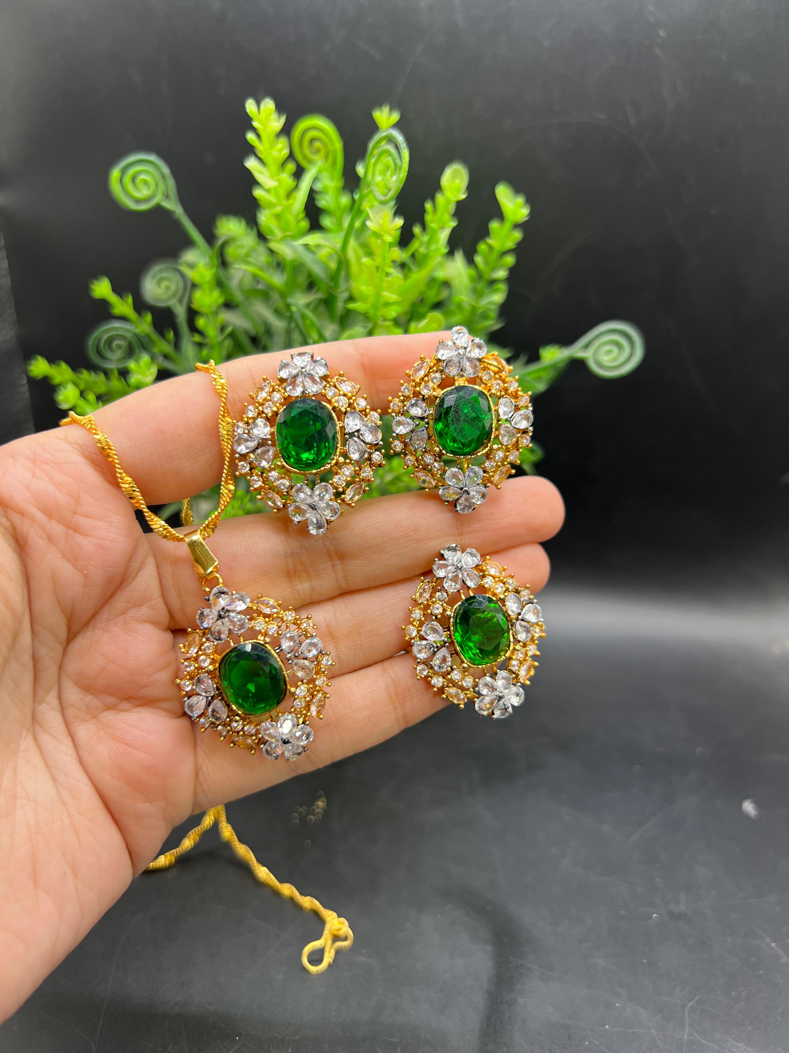Emerald set