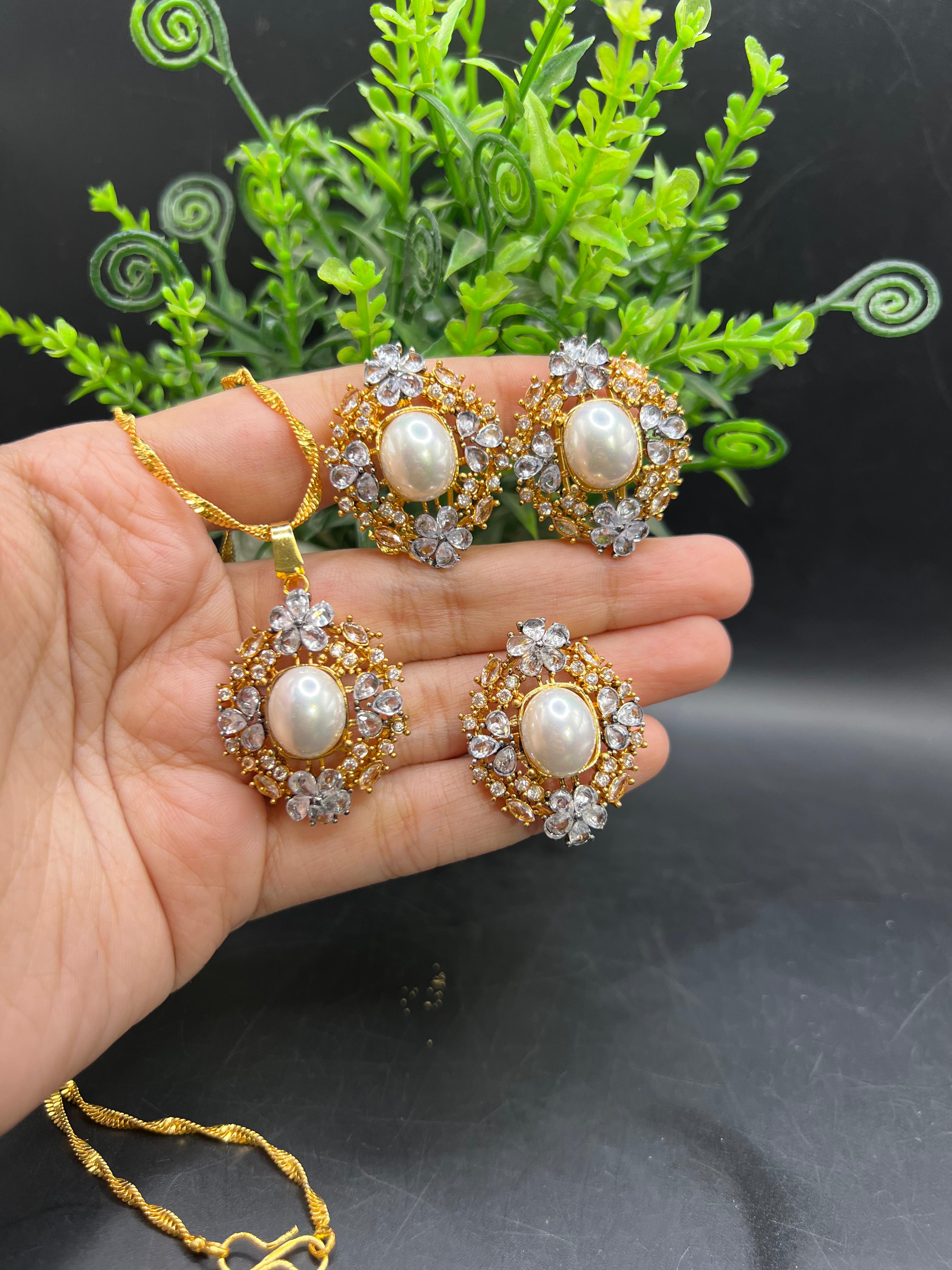 Oval glow jewelry set