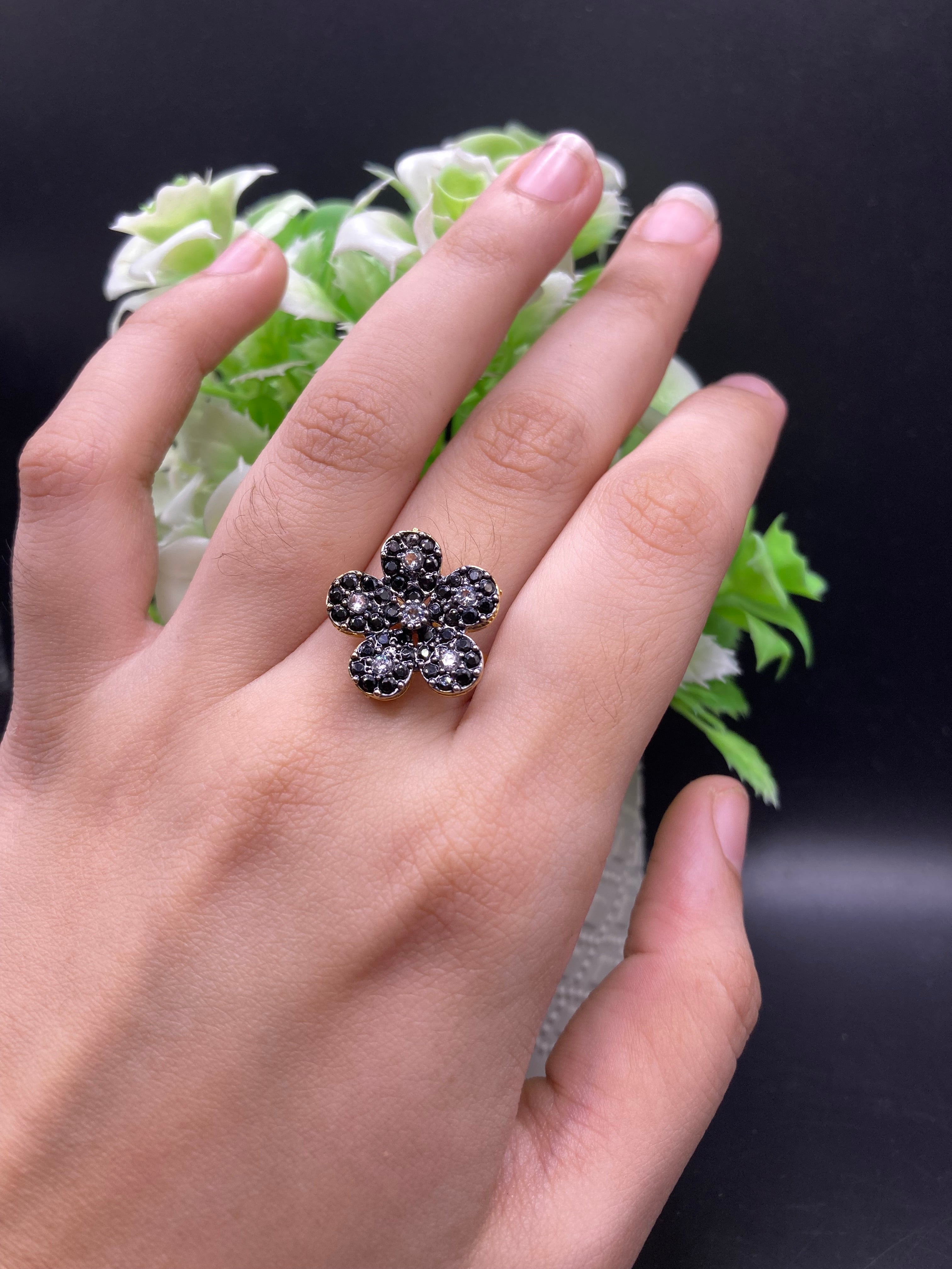 Adjustable Zircon Ring