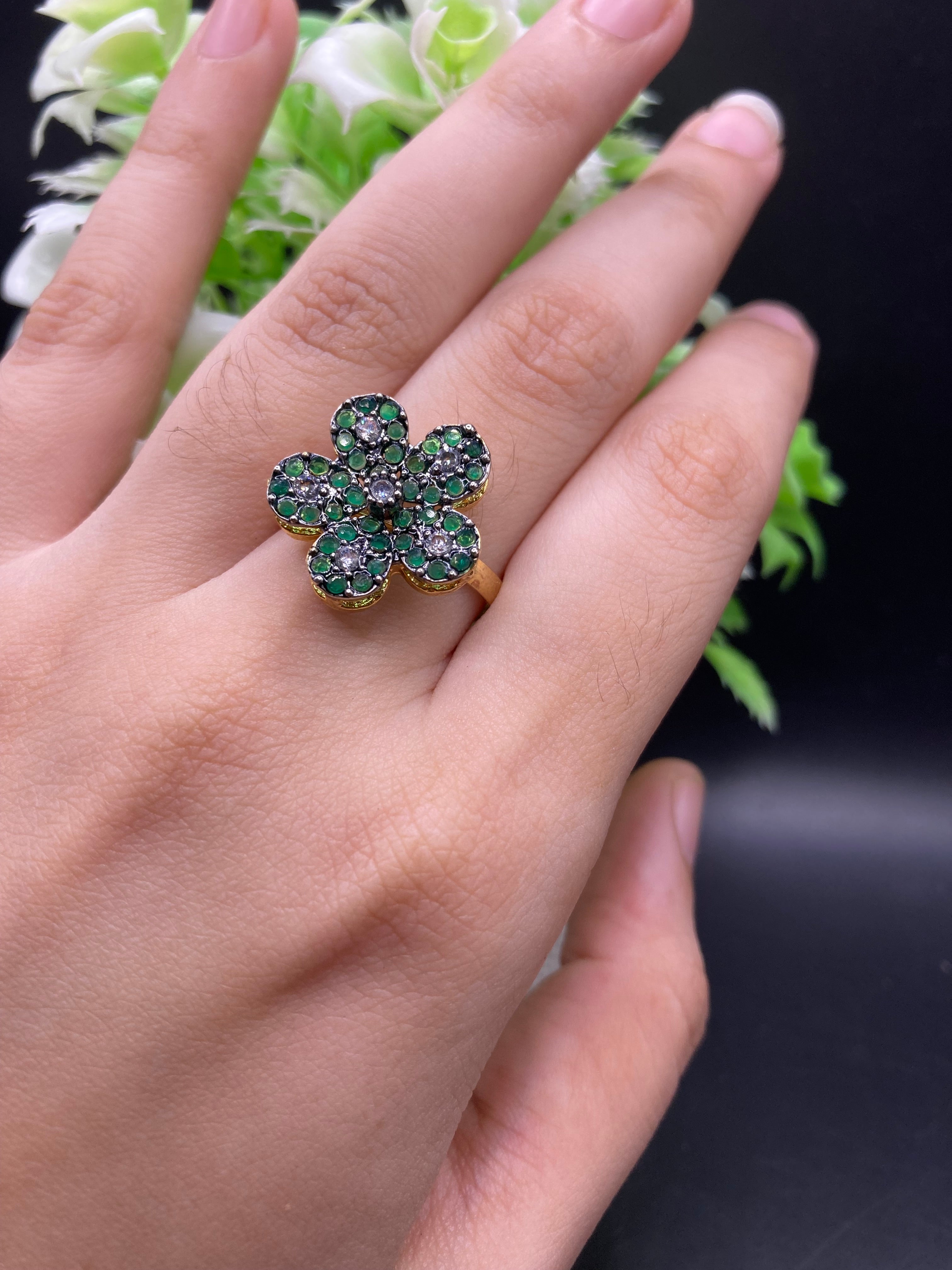 Adjustable Zircon Ring