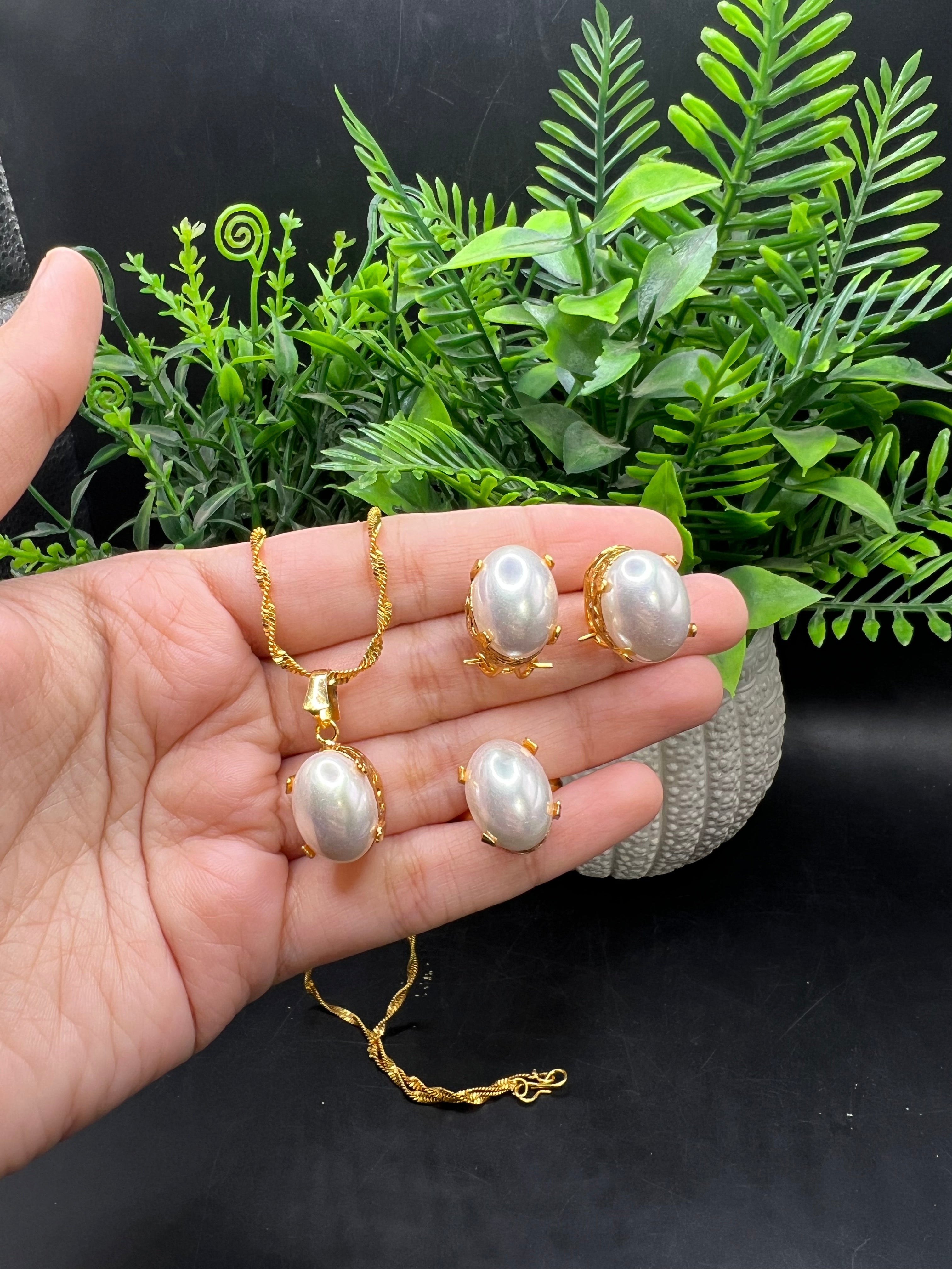Sparkling Single stone set