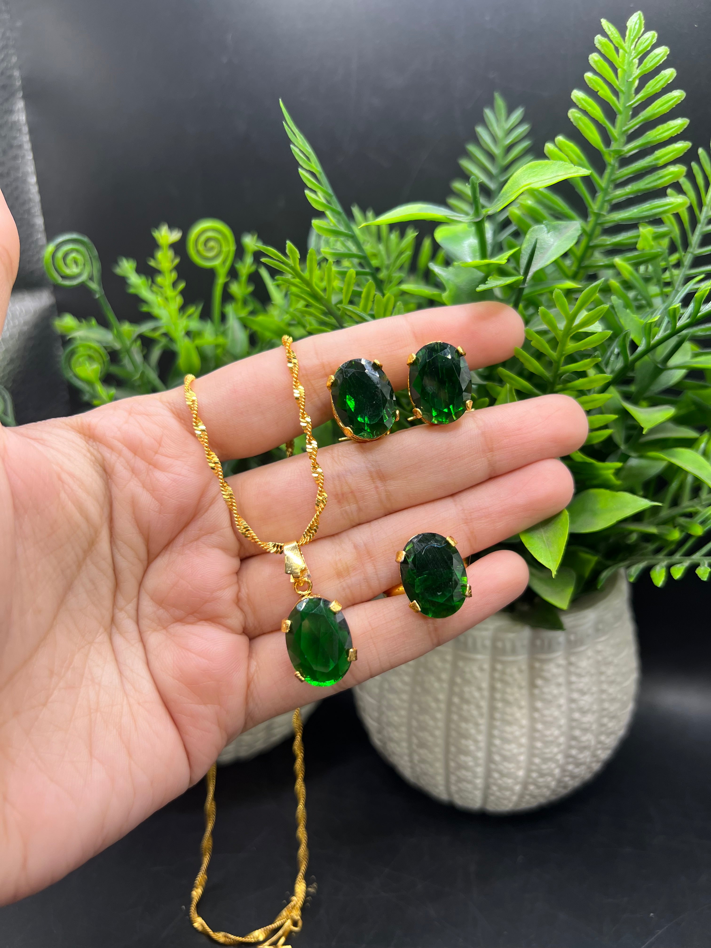 Sparkling Single stone set